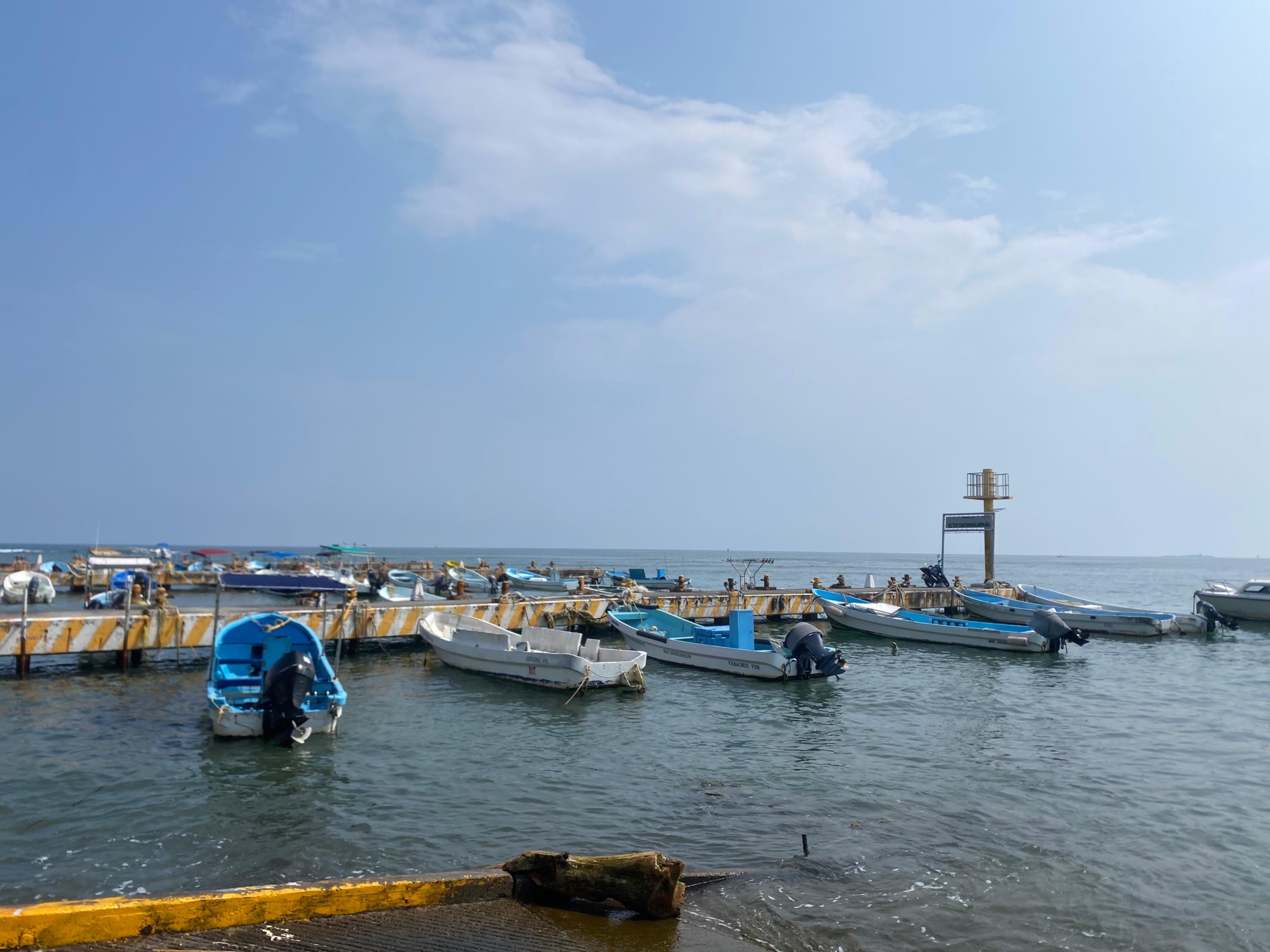 Pescadores de Veracruz reanudan actividades