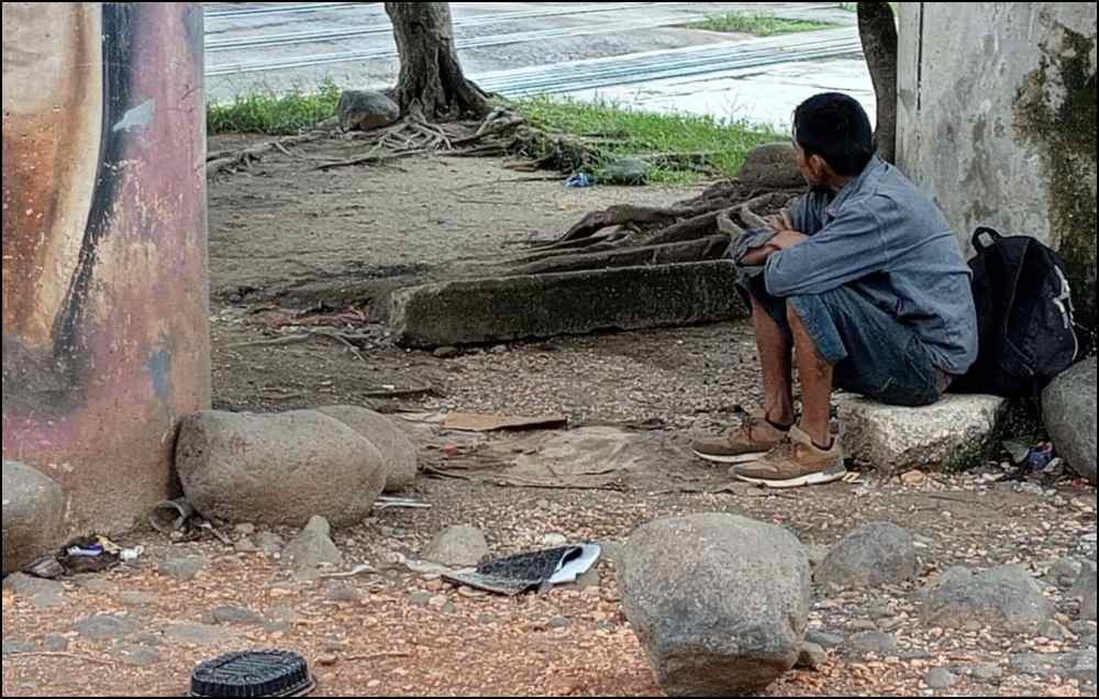 Cada vez menos migrantes piden estancia legal en el país