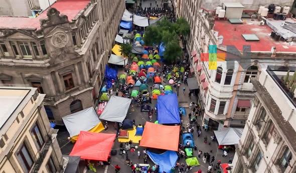 En el Gobierno de México estamos abiertos, dispuestos a un diálogo respetuoso y constructivo con la CNTE