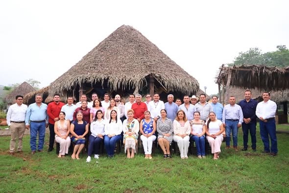 Presidentes municipales de la Huasteca y Sierra de Huayacocotla se capacitan en fiscalización