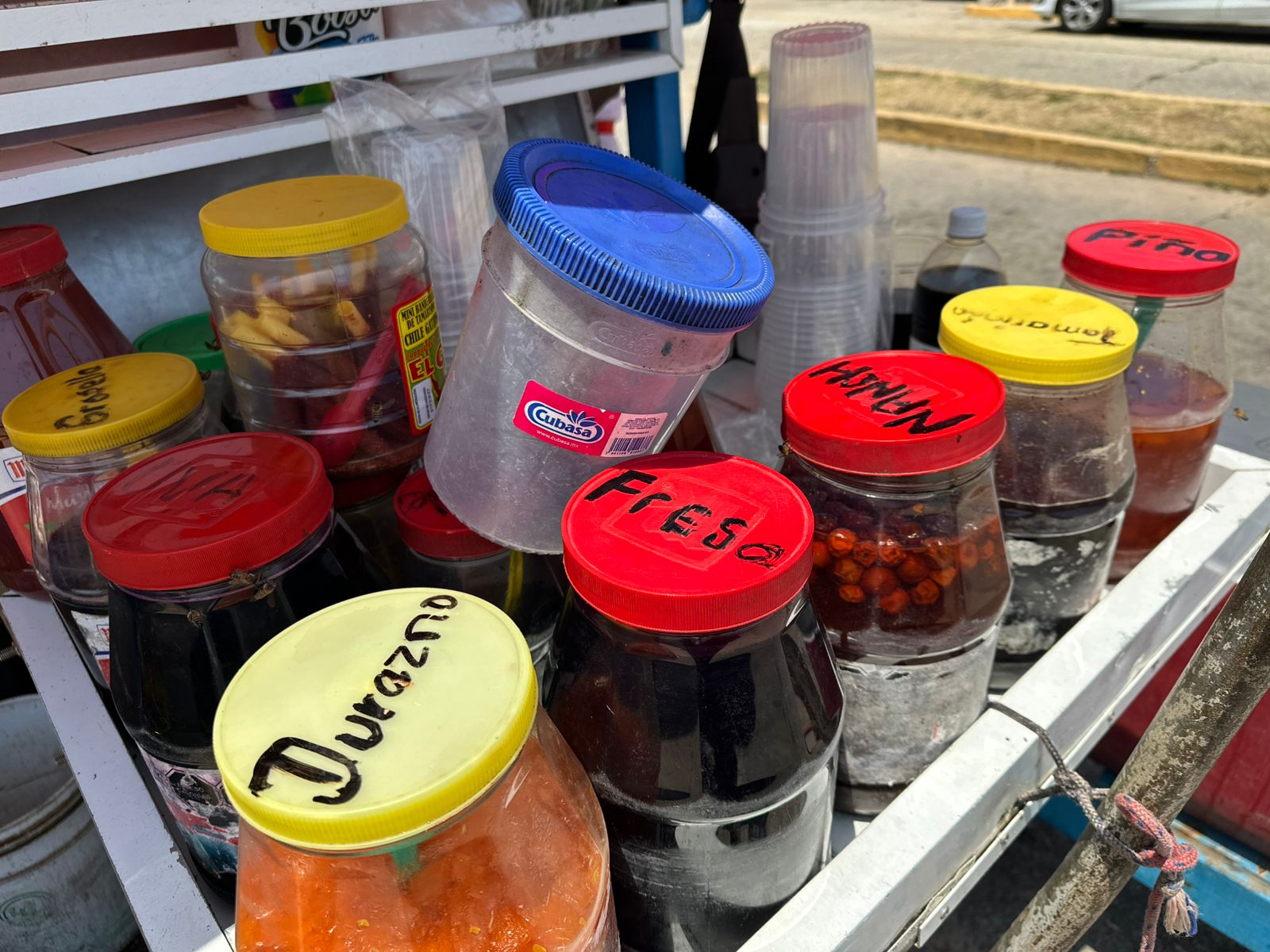 Incrementa la venta de raspados de hielo en Coatzacoalcos