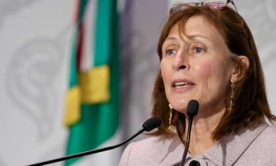 Tatiana Clouthier deja el IME