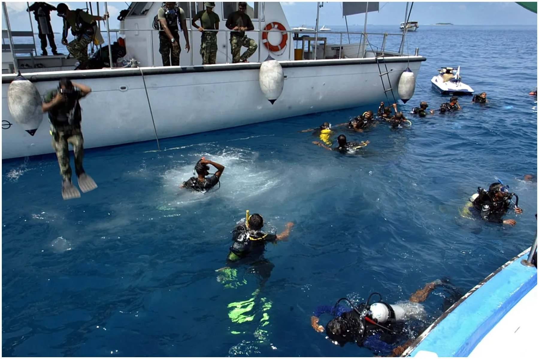 Tragedia en Maldivas: cinco italianos mueren en accidente de buceo