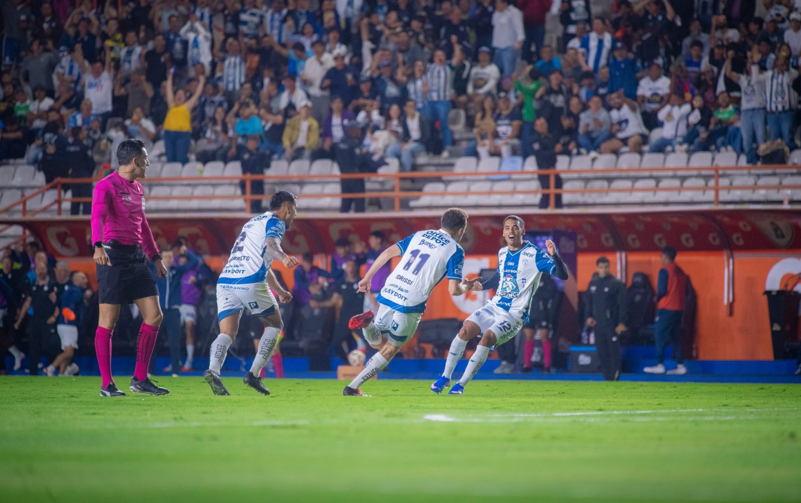 Tuzos con ventaja en la otra semifinal de la Liga MX