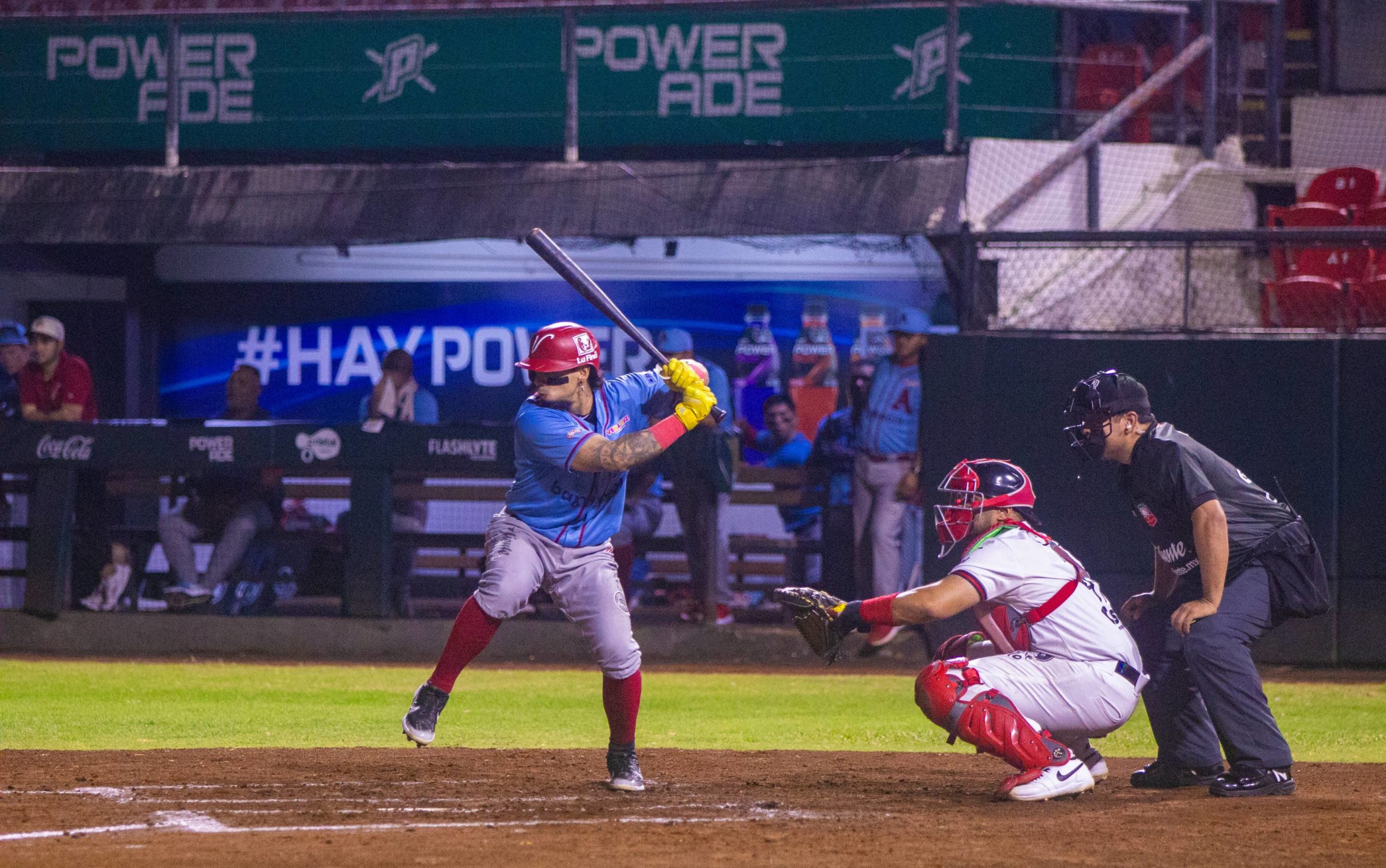 El Águila gana su primera serie en gira del 2026