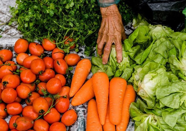 Conflicto en el estrecho de Ormuz amenaza el precio mundial de los alimentos