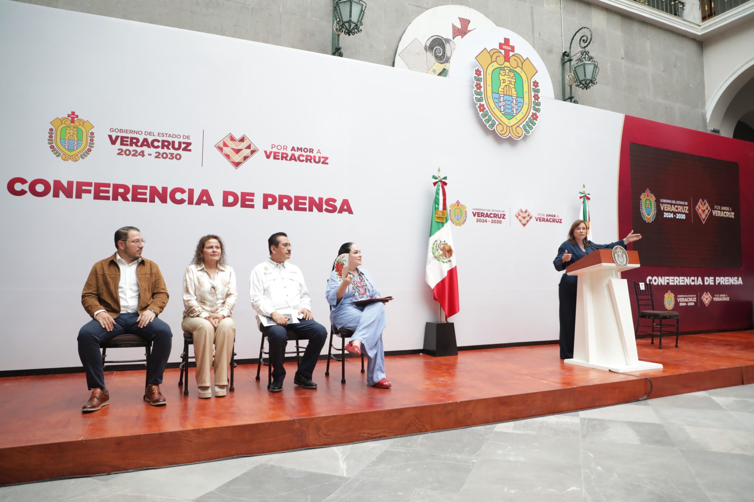 En apoyo al campo veracruzano, el Gobierno de México liberó el 11 de mayo a 3,418 mujeres productoras y pequeños productores de sus adeudos con la FND