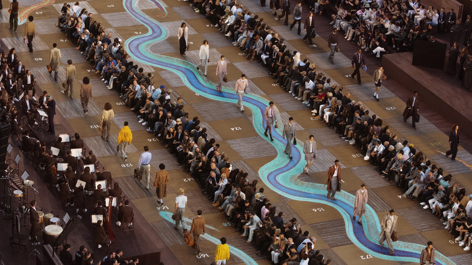 Kelly Osbourne en el desfile de Louis Vuitton