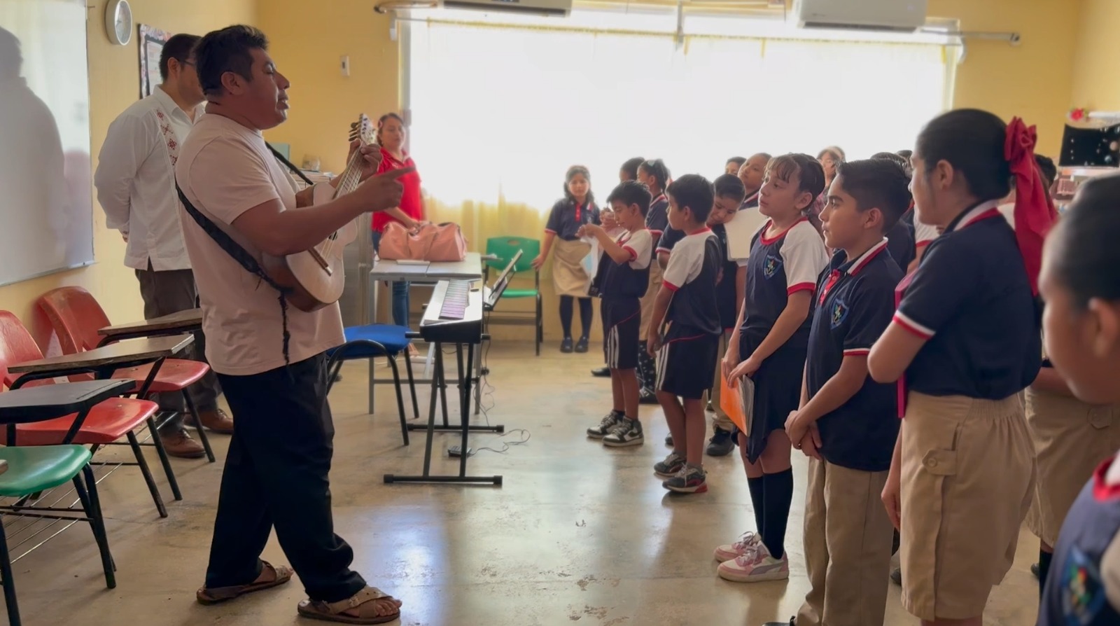 A través de talleres de jarana buscan preservar el náhuatl en el sur de Veracruz