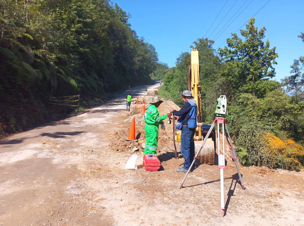 Avanza SICT en la reconstrucción del camino Paraje-Zontecomatlán-Huayacocotla afectado por lluvias
