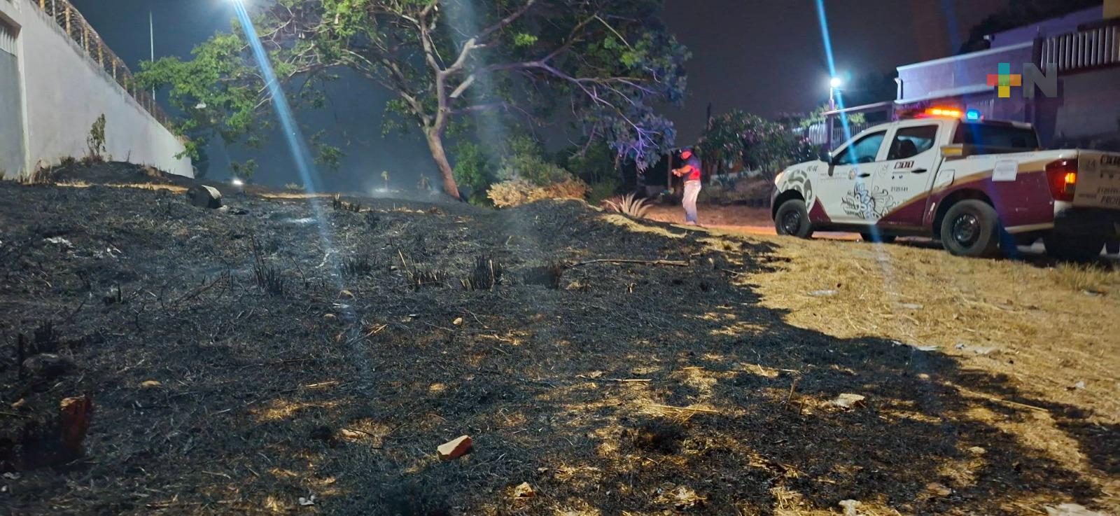 Registran varios incendios de pastizales en Villa Allende