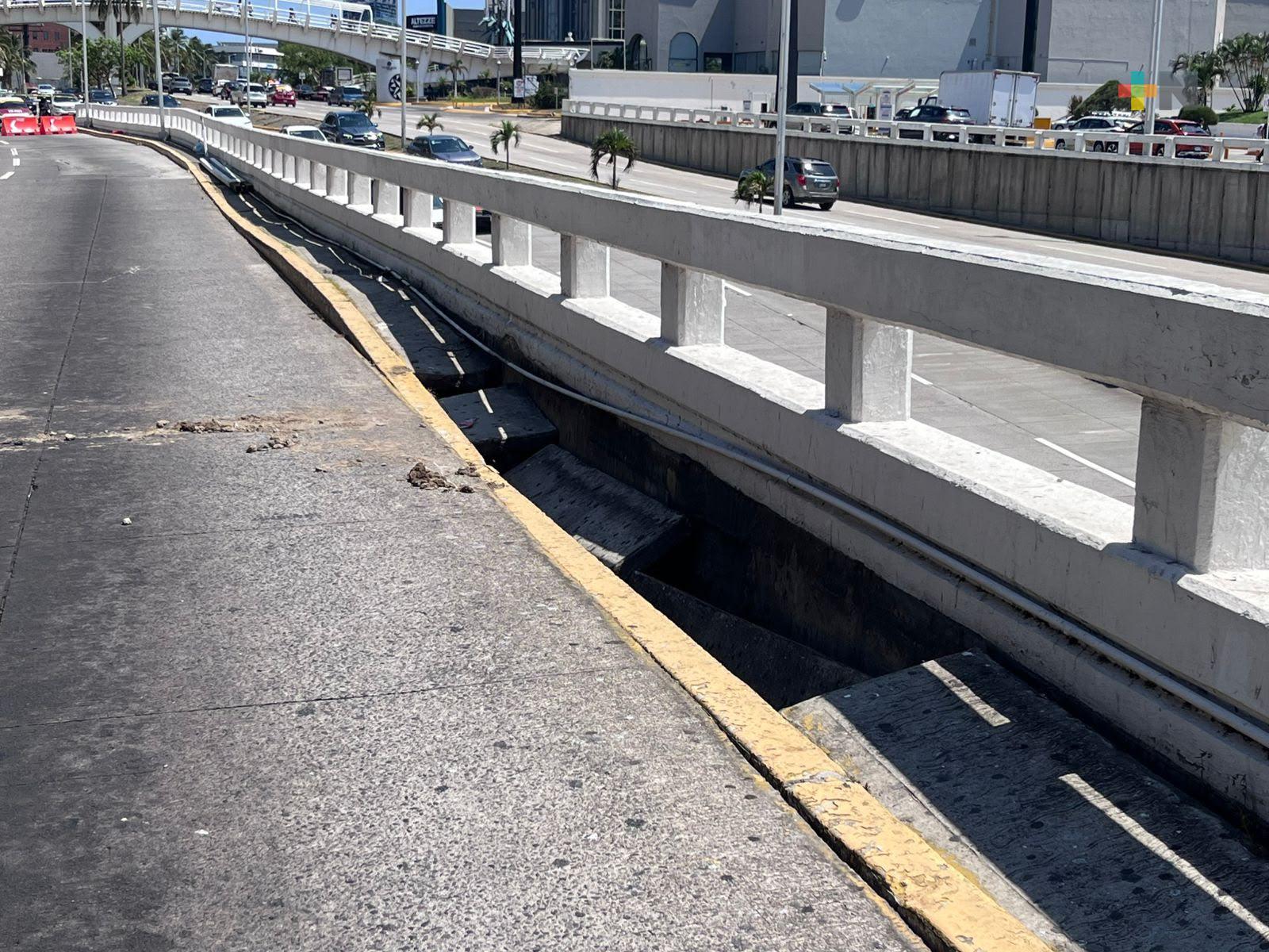 Continúa cierre parcial por hundimiento en distribuidor vial de Boca del Río