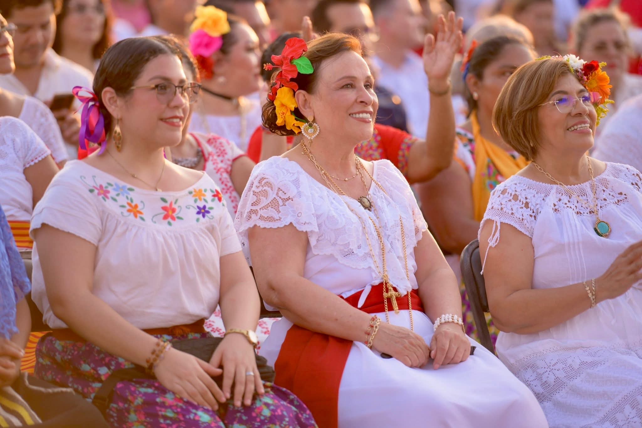 Con majestuoso desfile y fiesta cultural, Yolpaki llegó para quedarse en Veracruz: Rocío Nahle