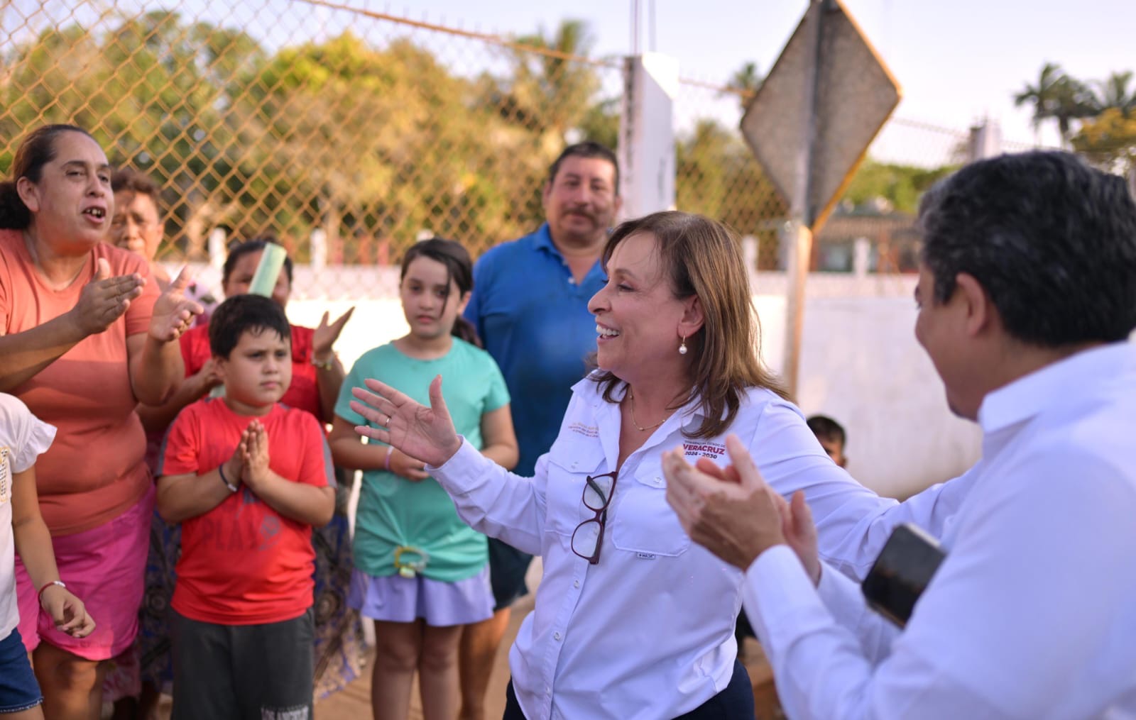 Supervisa Gobernadora tramo carretero Acayucan–Soteapan