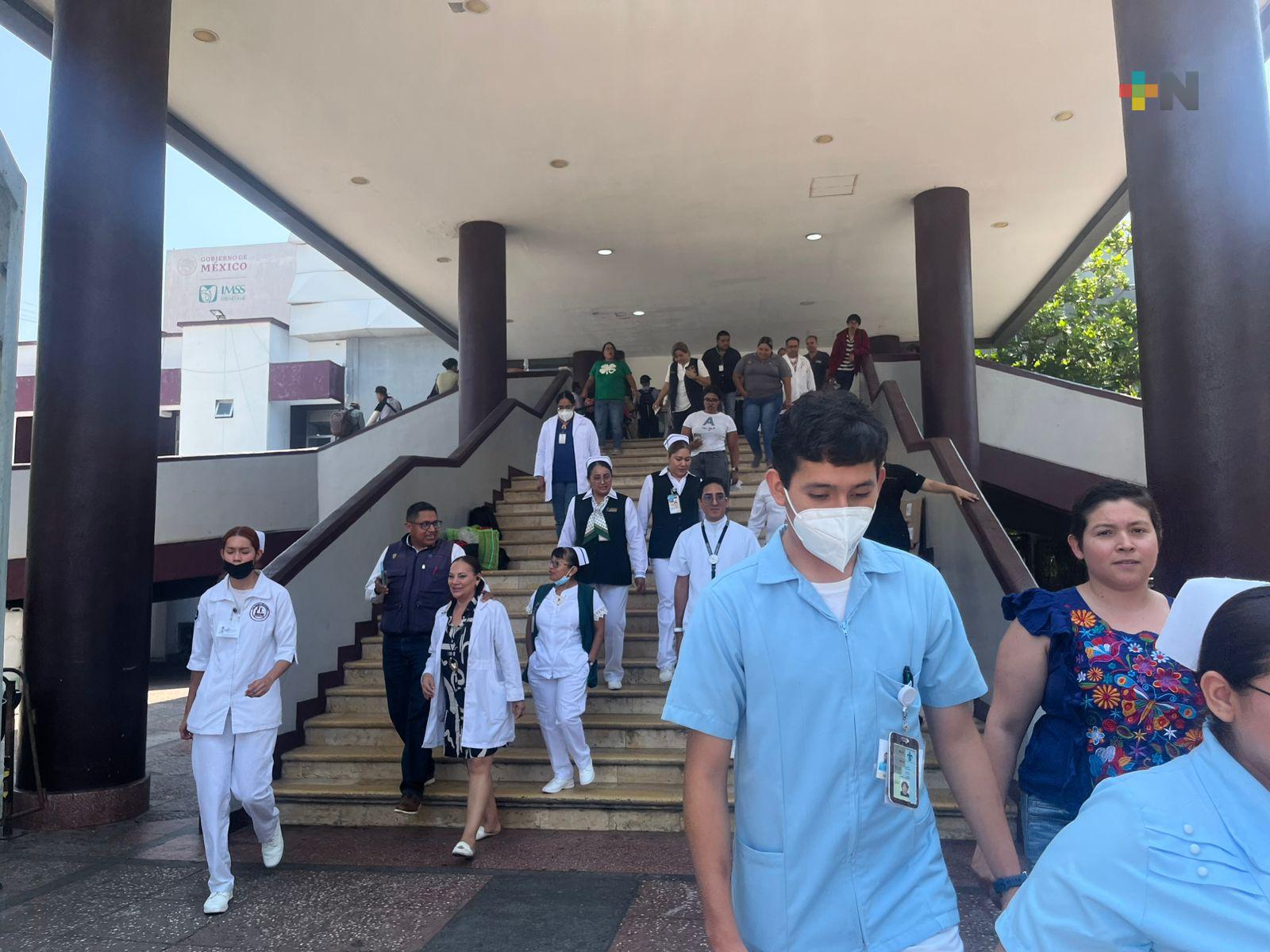 Hospital Regional de Veracruz participa en simulacro