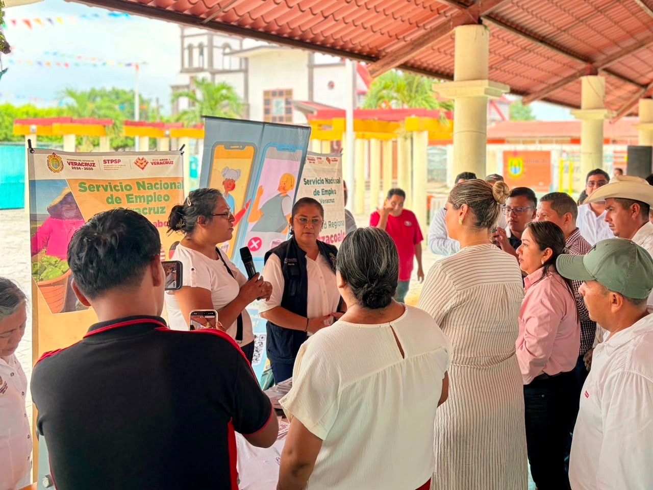 STPSP acercó 875 vacantes laborales y servicios gratuitos en tres municipios