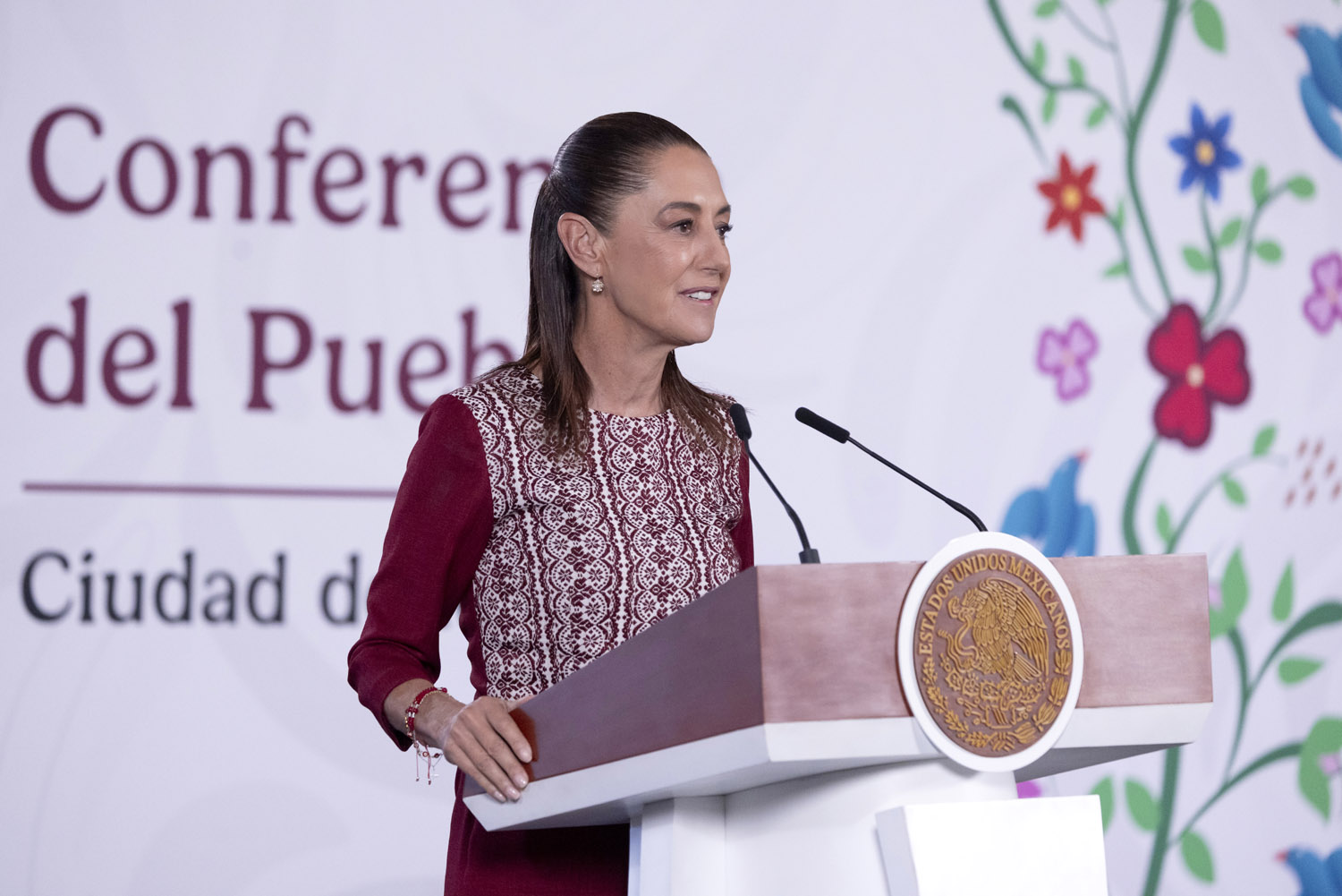 Continúa negociación tripartita del T-MEC; tratado fortalece economía de los tres países: Sheinbaum
