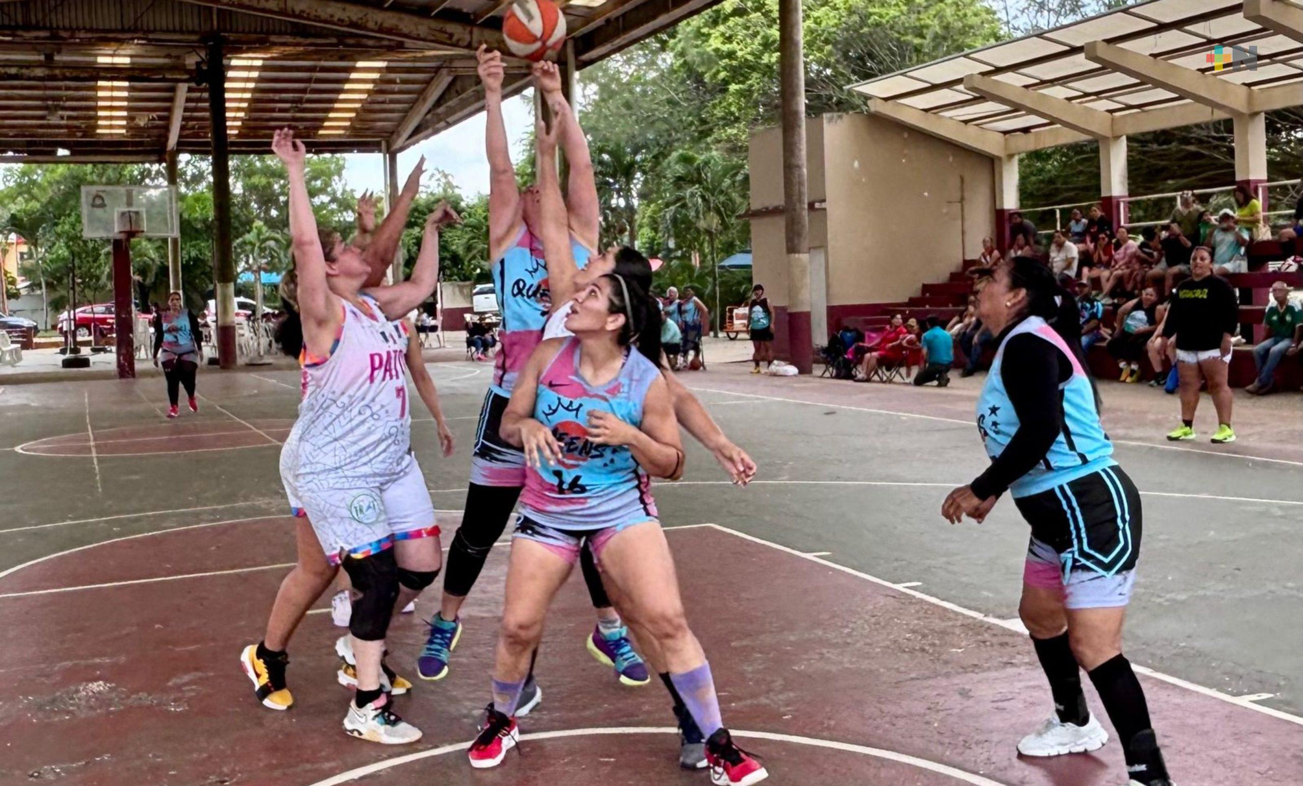 Comenzó la pelea por el título de municipal de baloncesto femenil