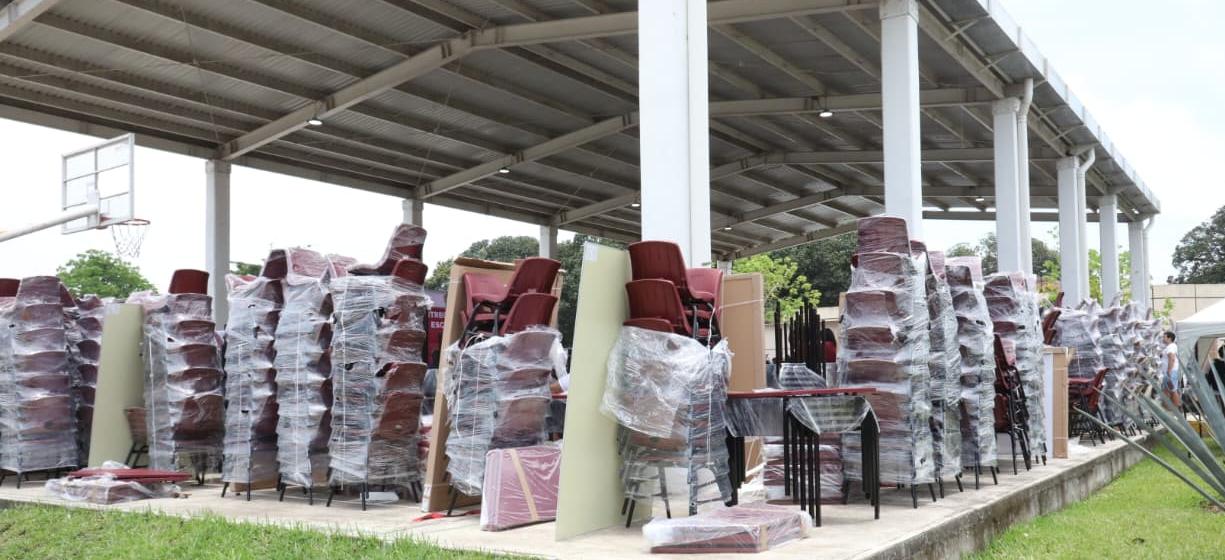 Atiende Gobierno de Veracruz rezago histórico de 232 planteles escolares