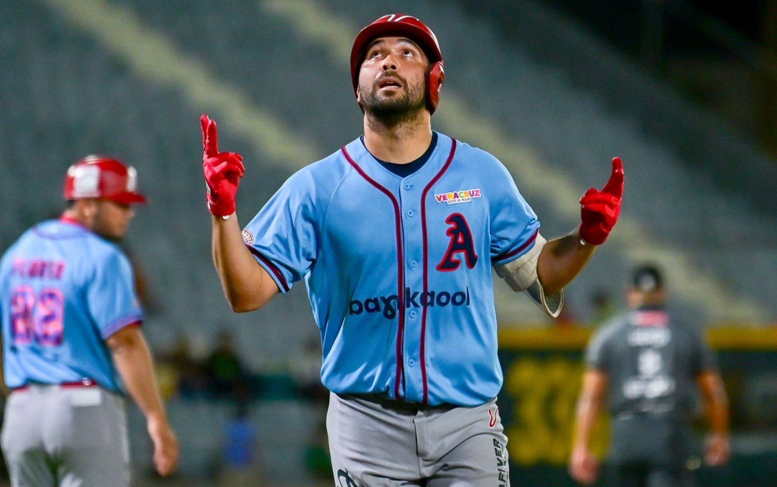 Despertó la ofensiva jarocha en el inicio de la serie en Torreón