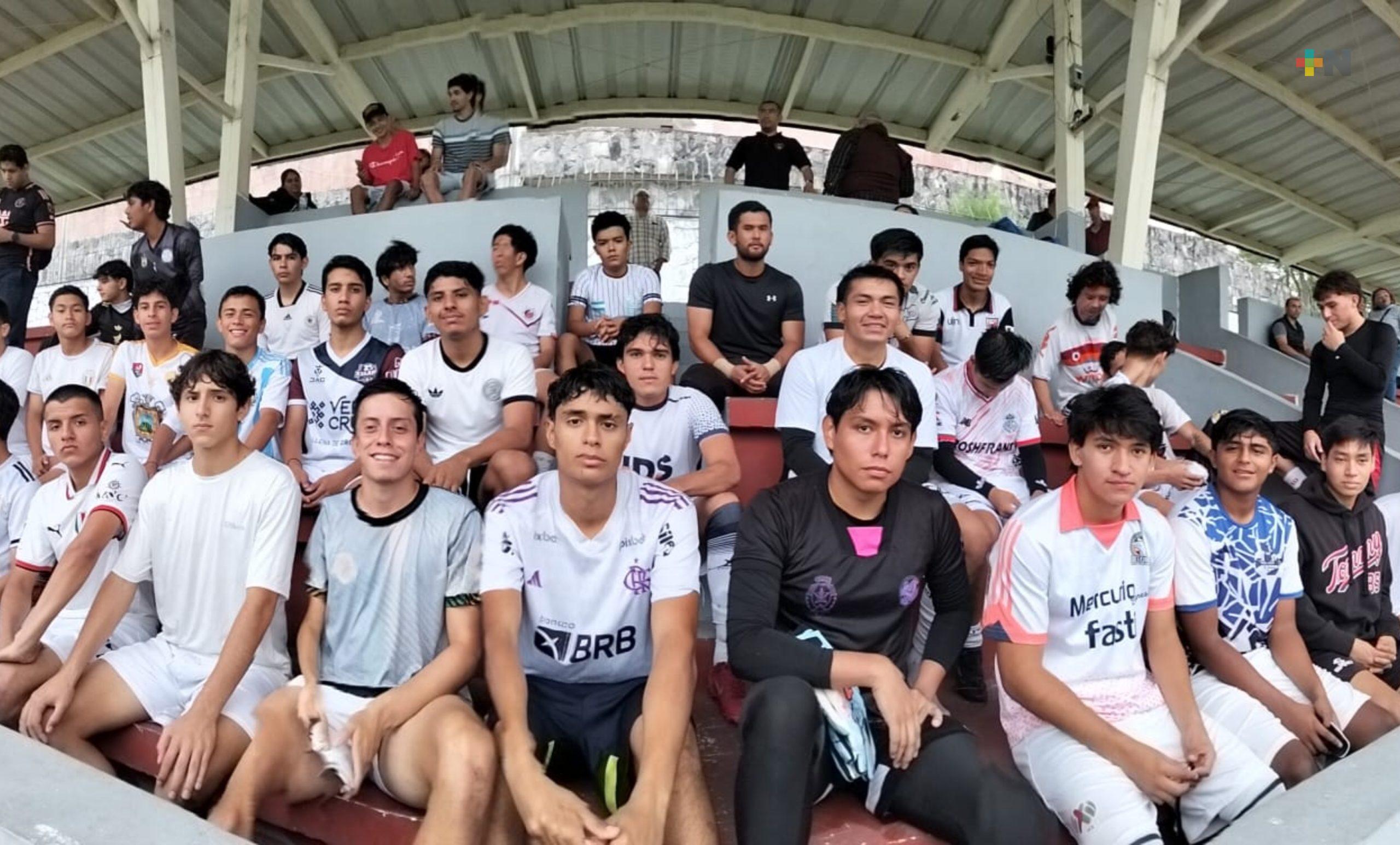 Seleccionan a 35 jugadores para pretemporada de Felinos de Xalapa