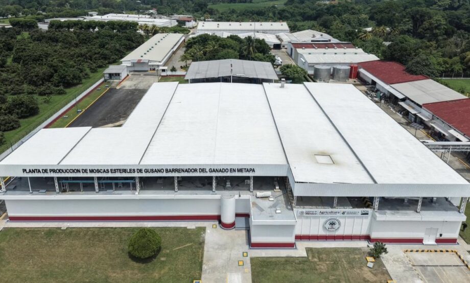 México y EUA inauguran planta contra gusano barrenador