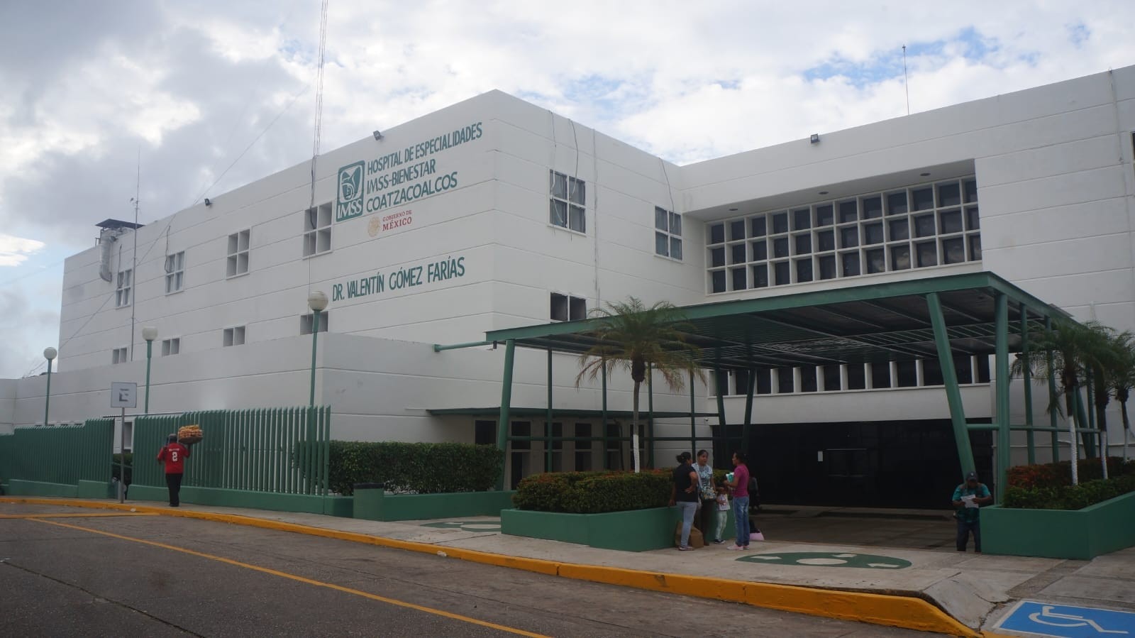 Coatzacoalcos tendrá unidad de quemados para fortalecer atención médica: Nahle