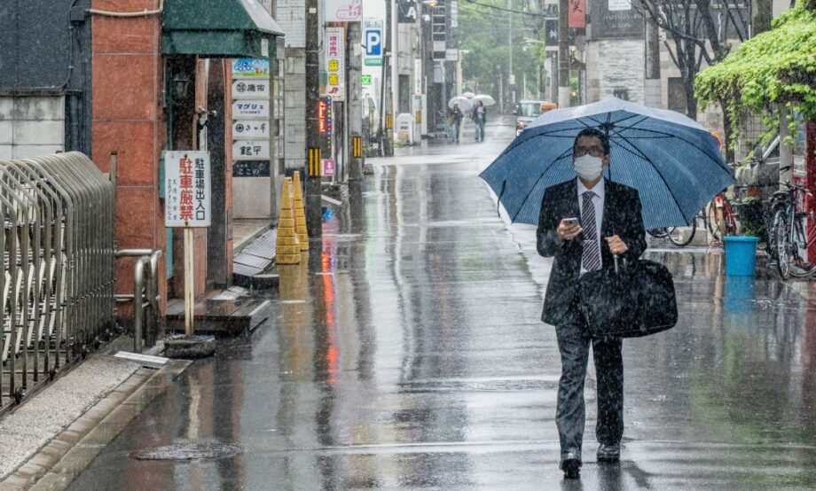 Japón en alerta ante tormenta tropical