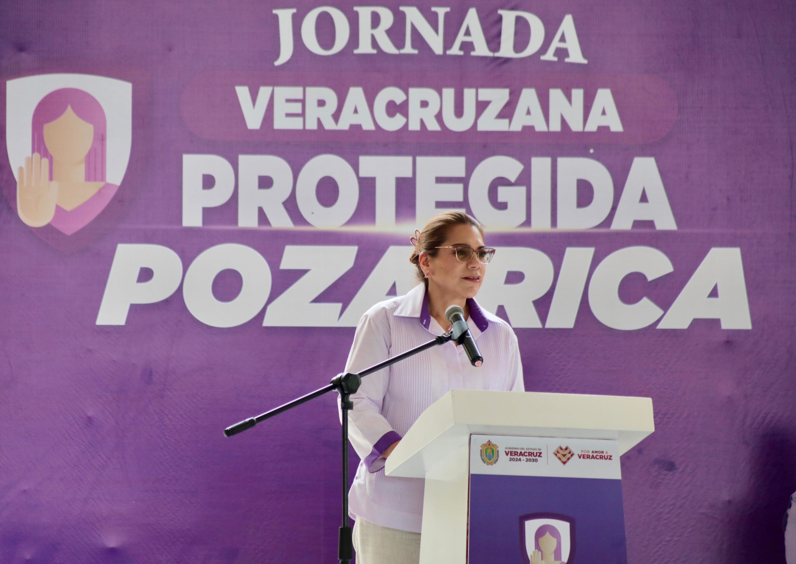 Jornada Veracruzana Protegida acerca servicios y mecanismos de protección a mujeres en Poza Rica