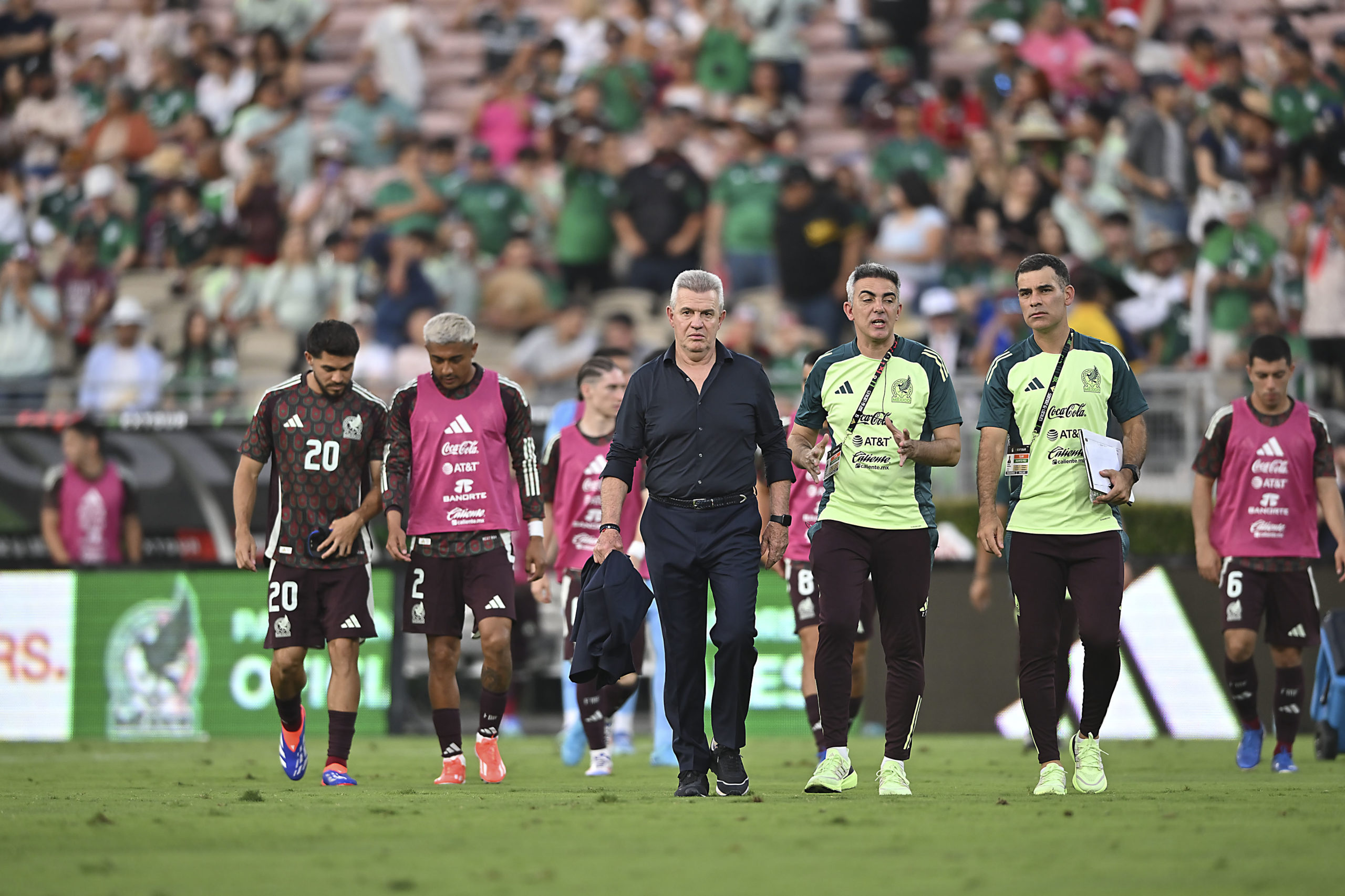 Javier Aguirre apela al apoyo de la afición y al respeto por Ecuador