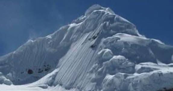 Perú: muere montañista mexicano en avalancha