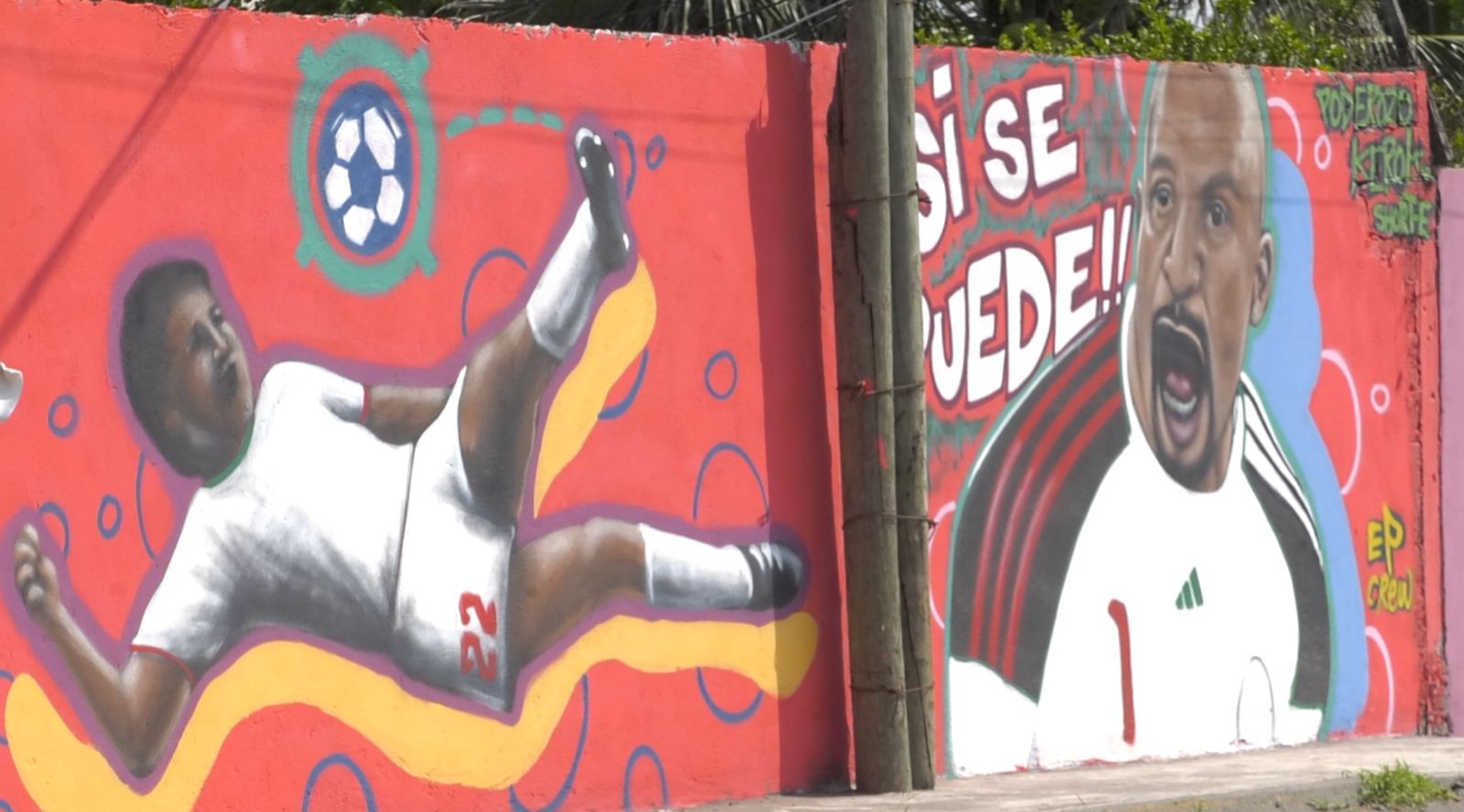 Mural de 40 metros en Veracruz puerto plasma la pasión por el futbol