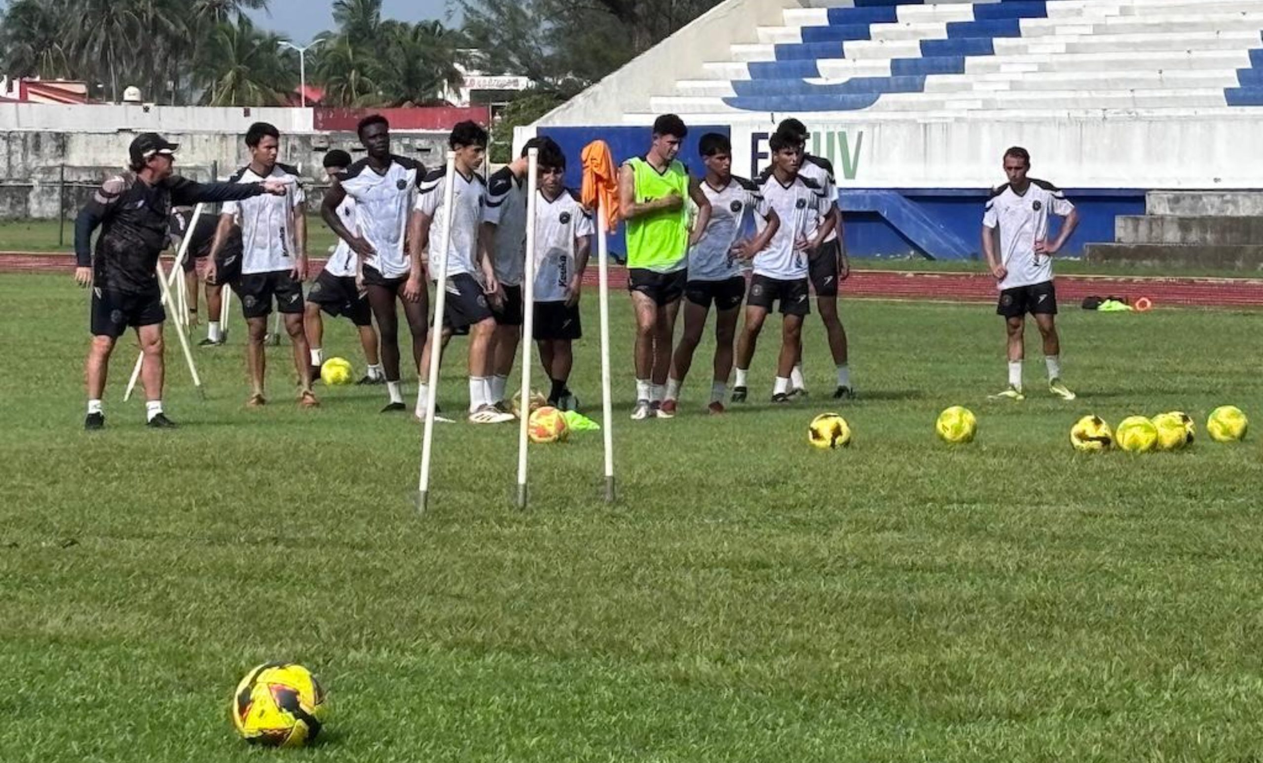 Mantiene el Club Piratas FC intensidad en su pretemporada