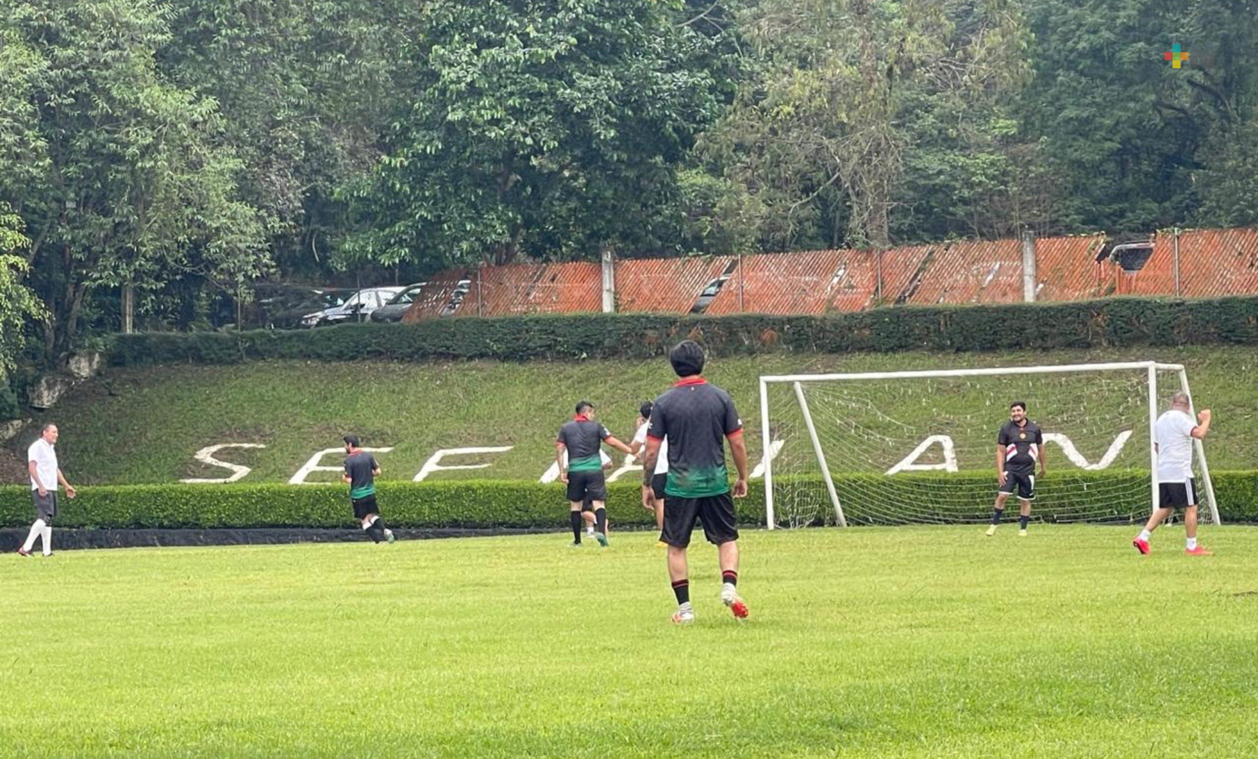 Con torneo de futbol celebran  el Día del Padre
