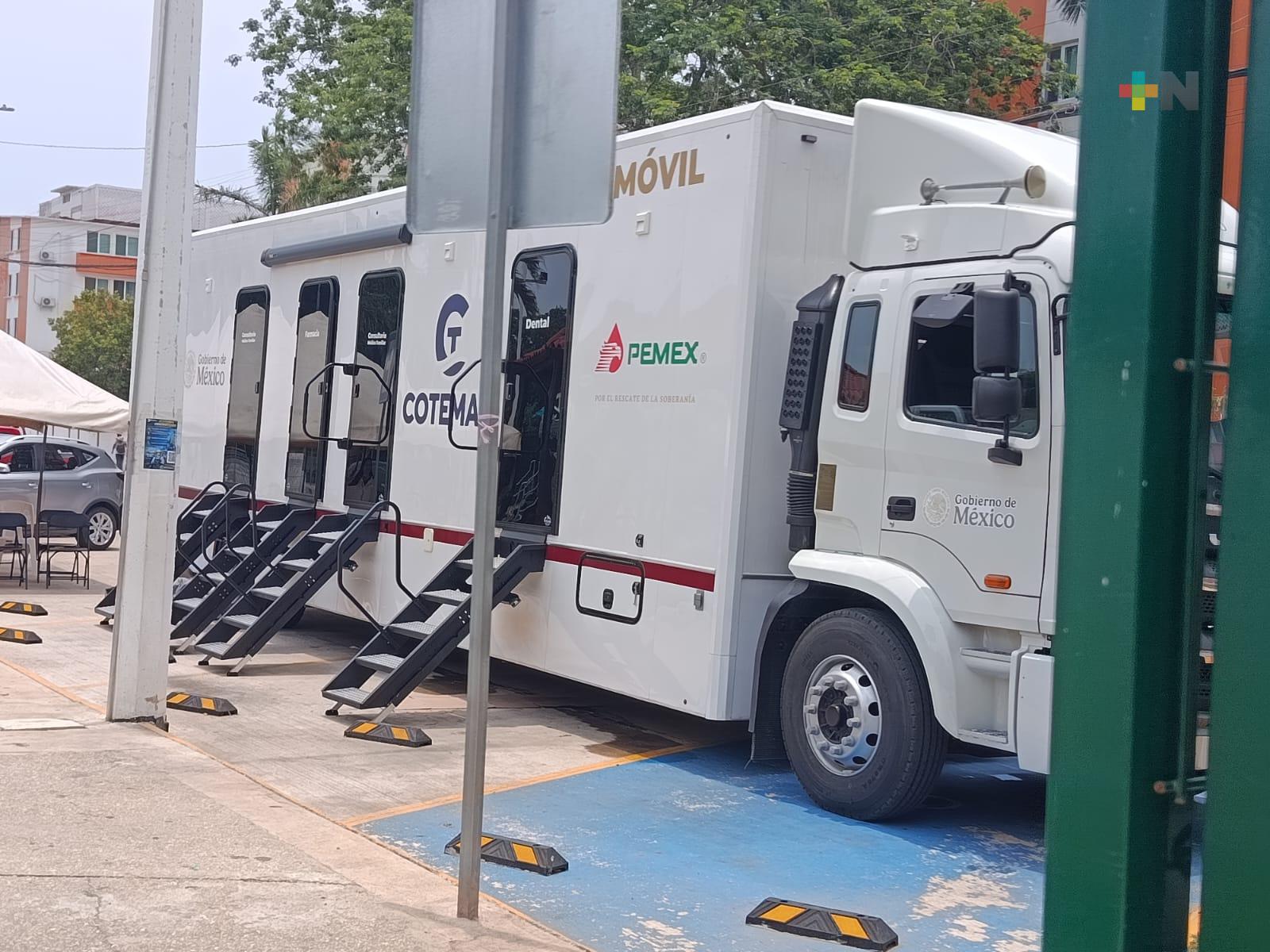 Llevan atención médica a colonias de Coatzacoalcos