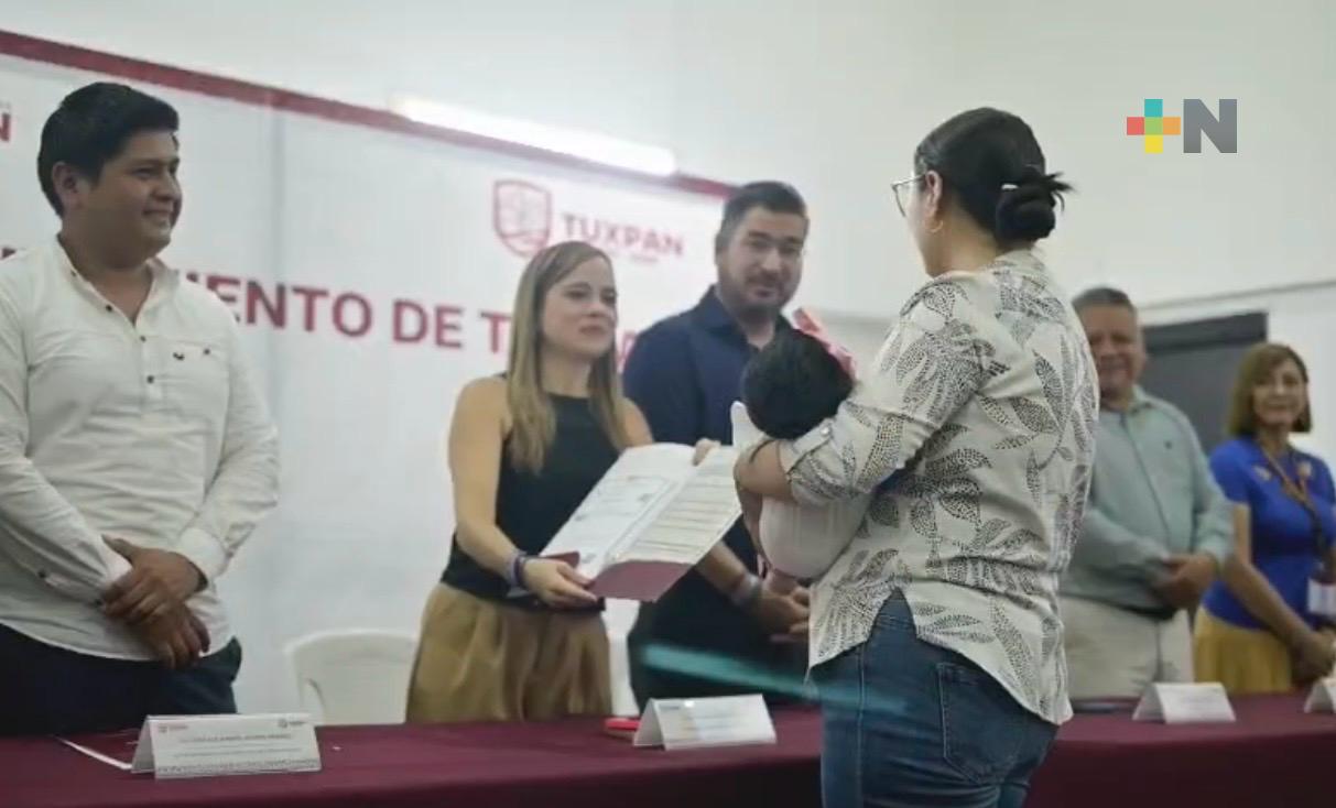 Benefician a 40 menores con registro oportuno de nacimiento en Tuxpan