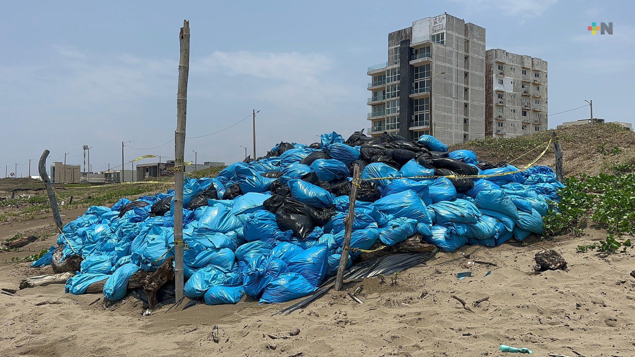 Autoridades refuerzan limpieza en playas de Coatzacoalcos