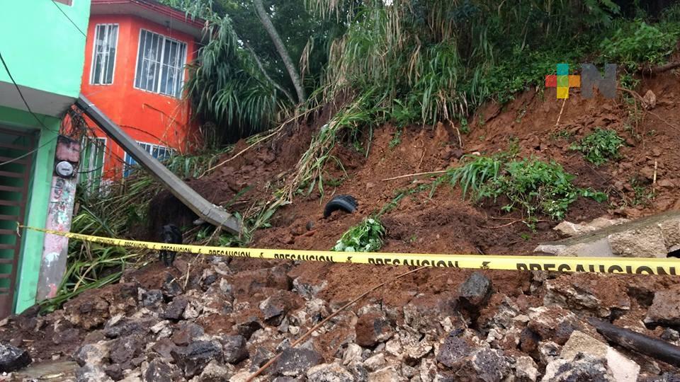 Protección Civil de Xalapa alerta por deslaves; lluvias constantes generan socavones