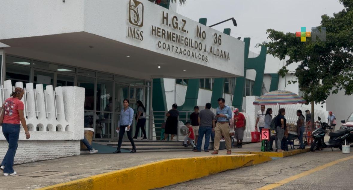 Invitan a tramitar ceredencial de salud en Coatzacoalcos
