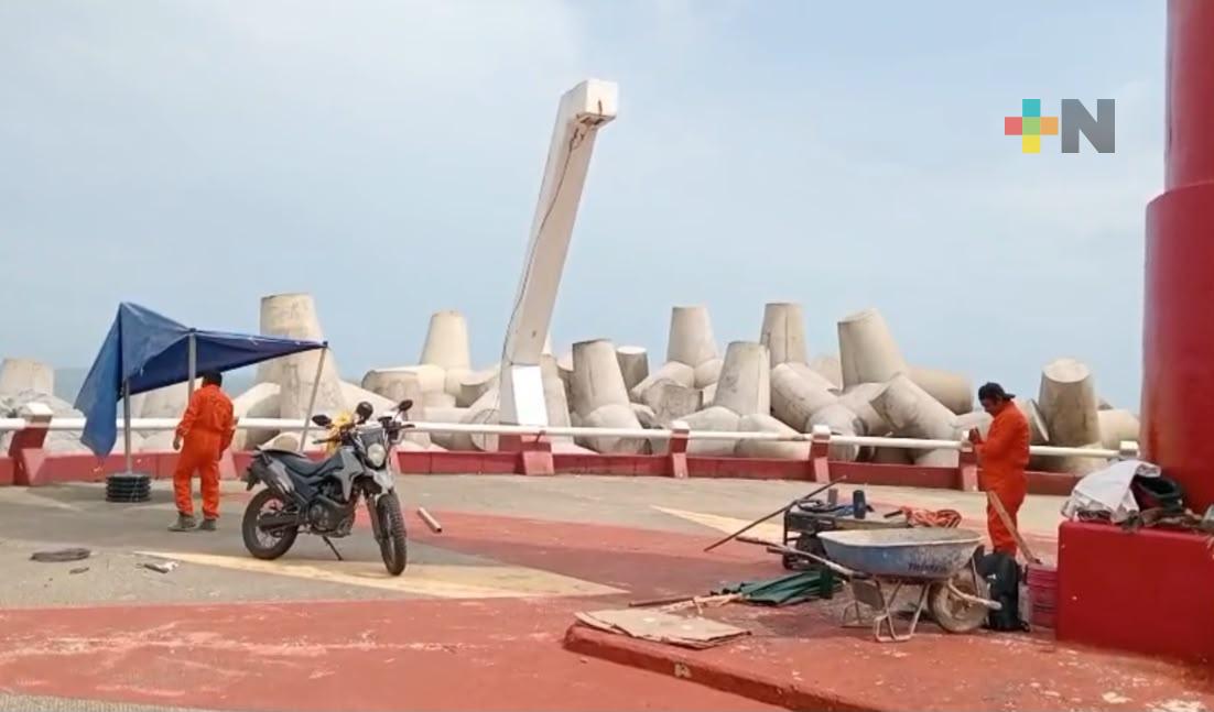 Inician trabajos de rehabilitación en Las Escolleras de Coatzacoalcos