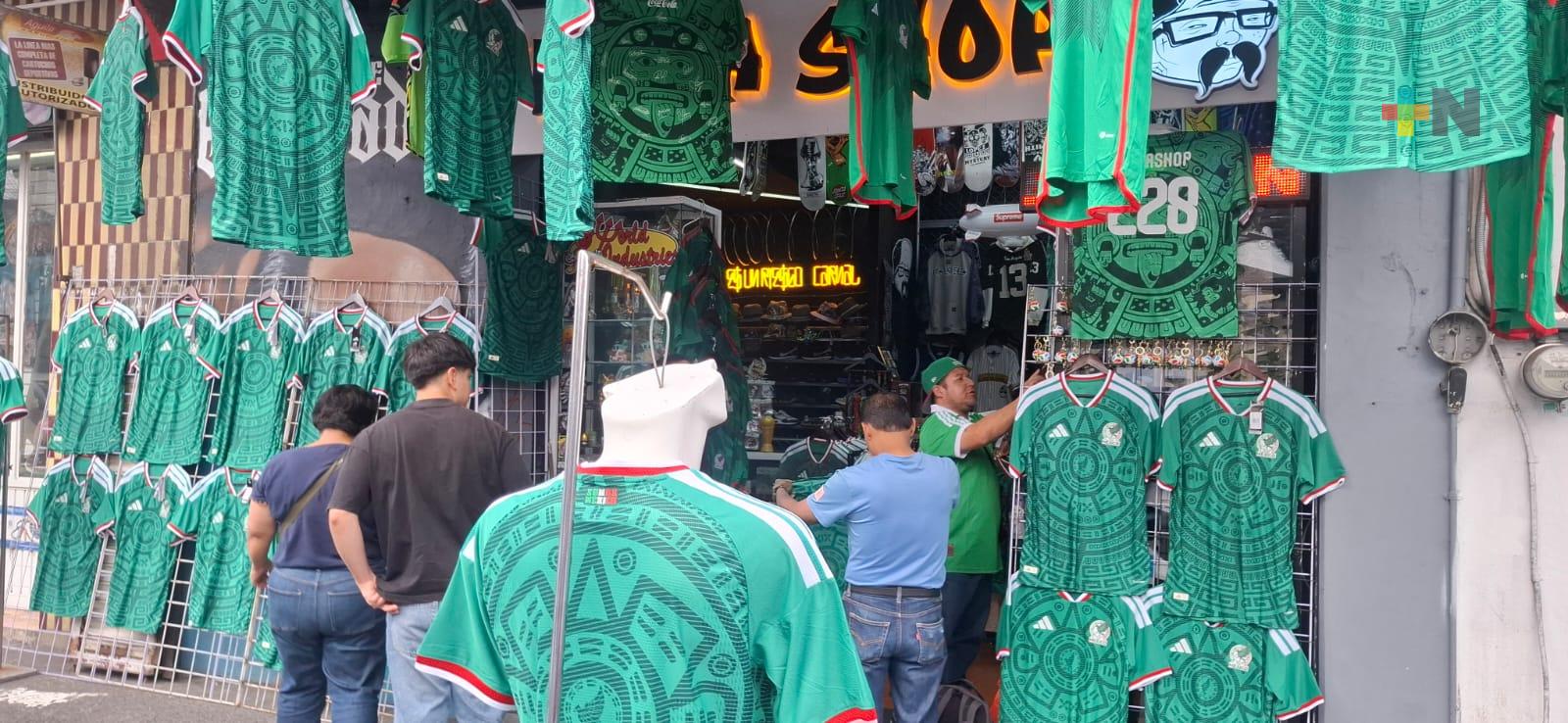 Aficionados buscan playeras de la Selección Mexicana