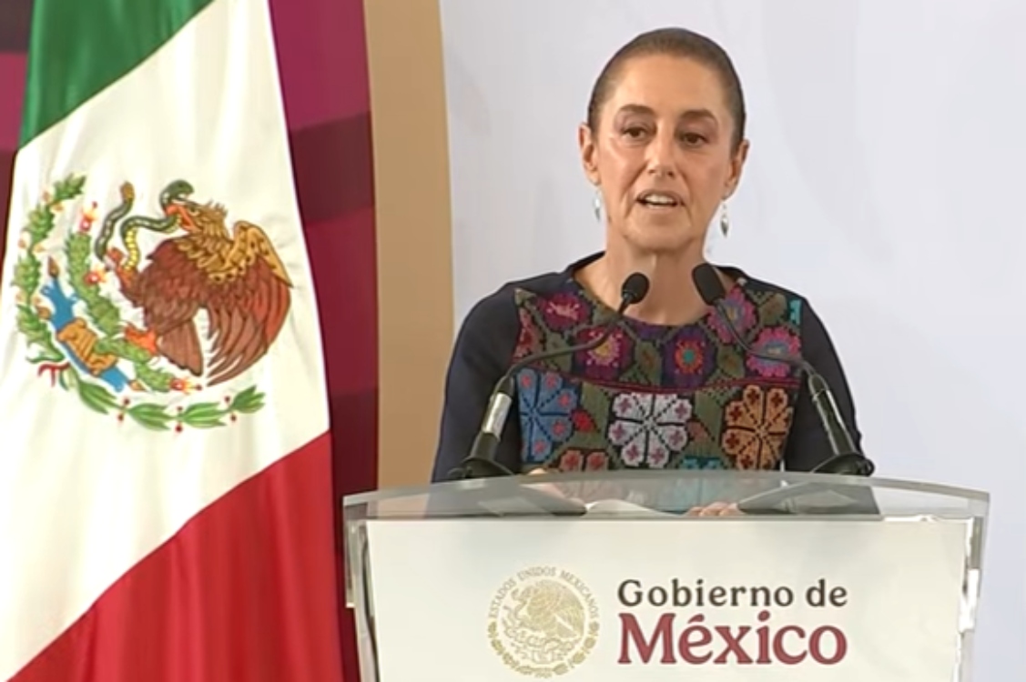 En Xalapa, Sheinbaum refrenda apoyo a jóvenes para estudiar y trabajar