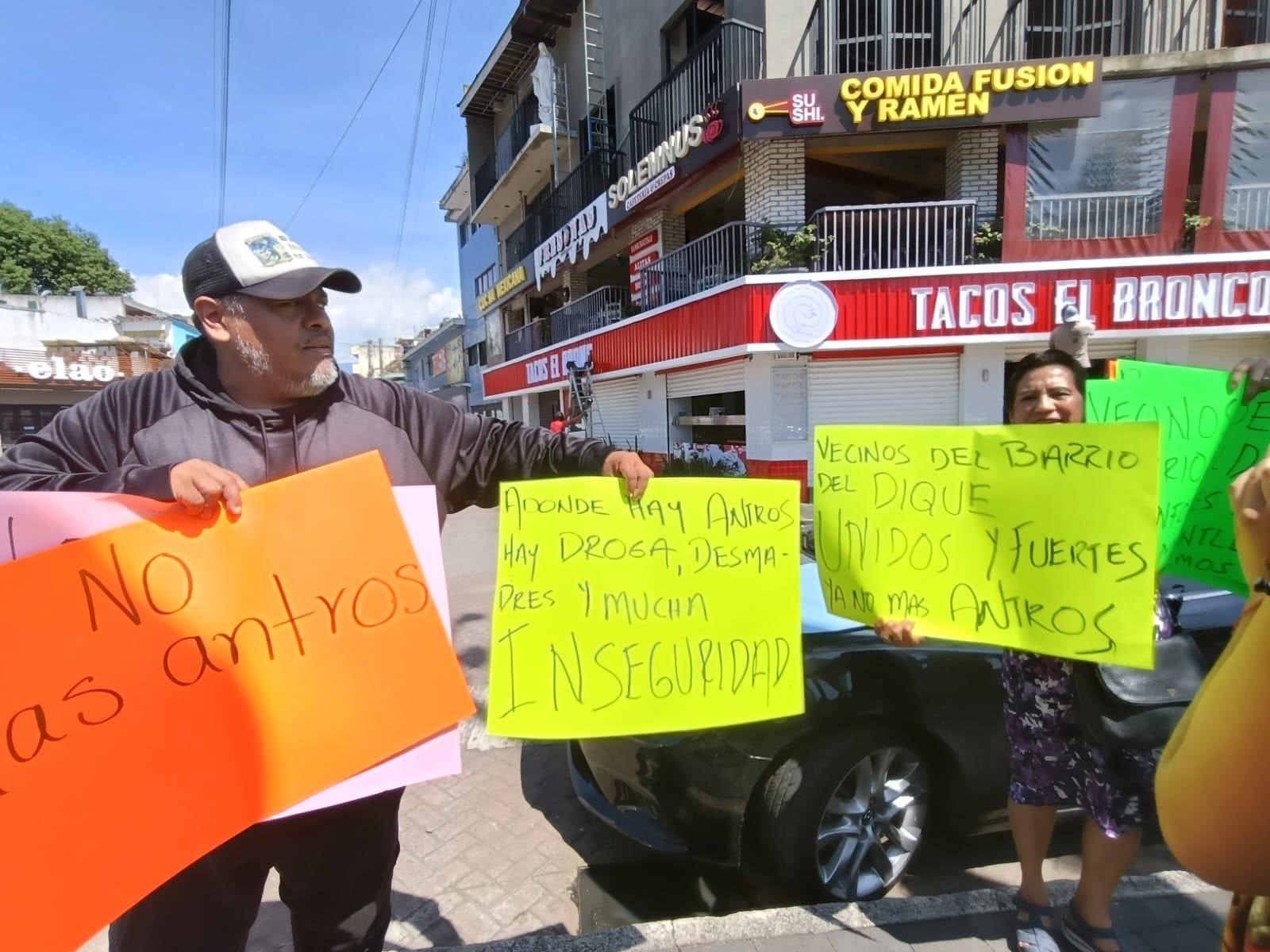 Vecinos rechazan más bares en El Dique