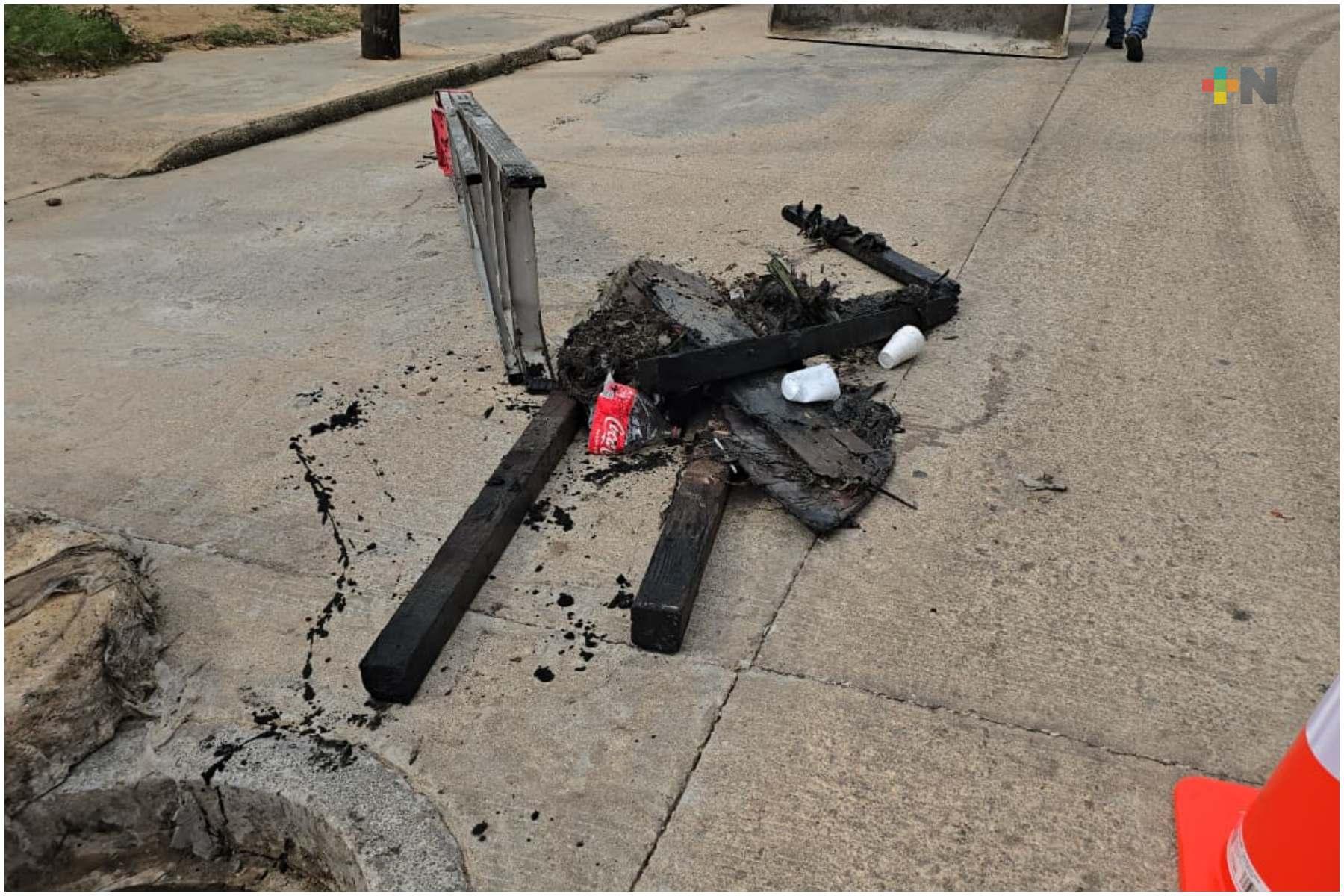 CMAS realiza jornada de desazolve en colonia de Coatzacoalcos