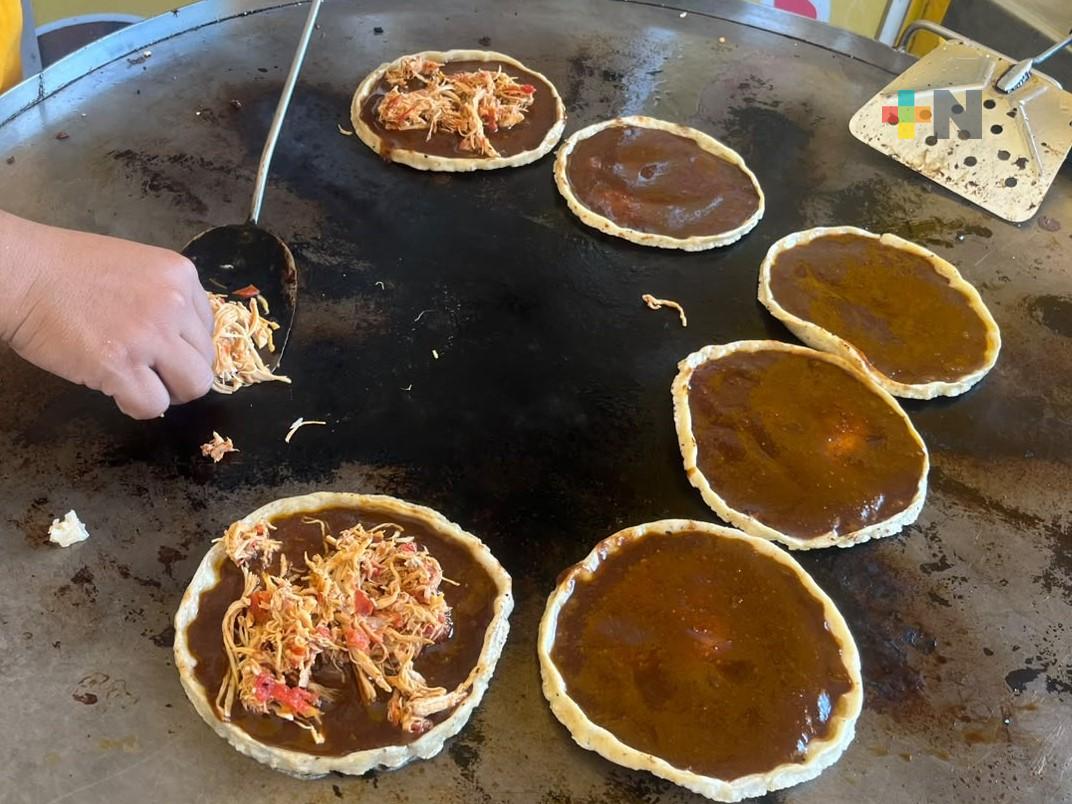 Picadas, empanadas y mariscos conquistan paladares en Boca del Río