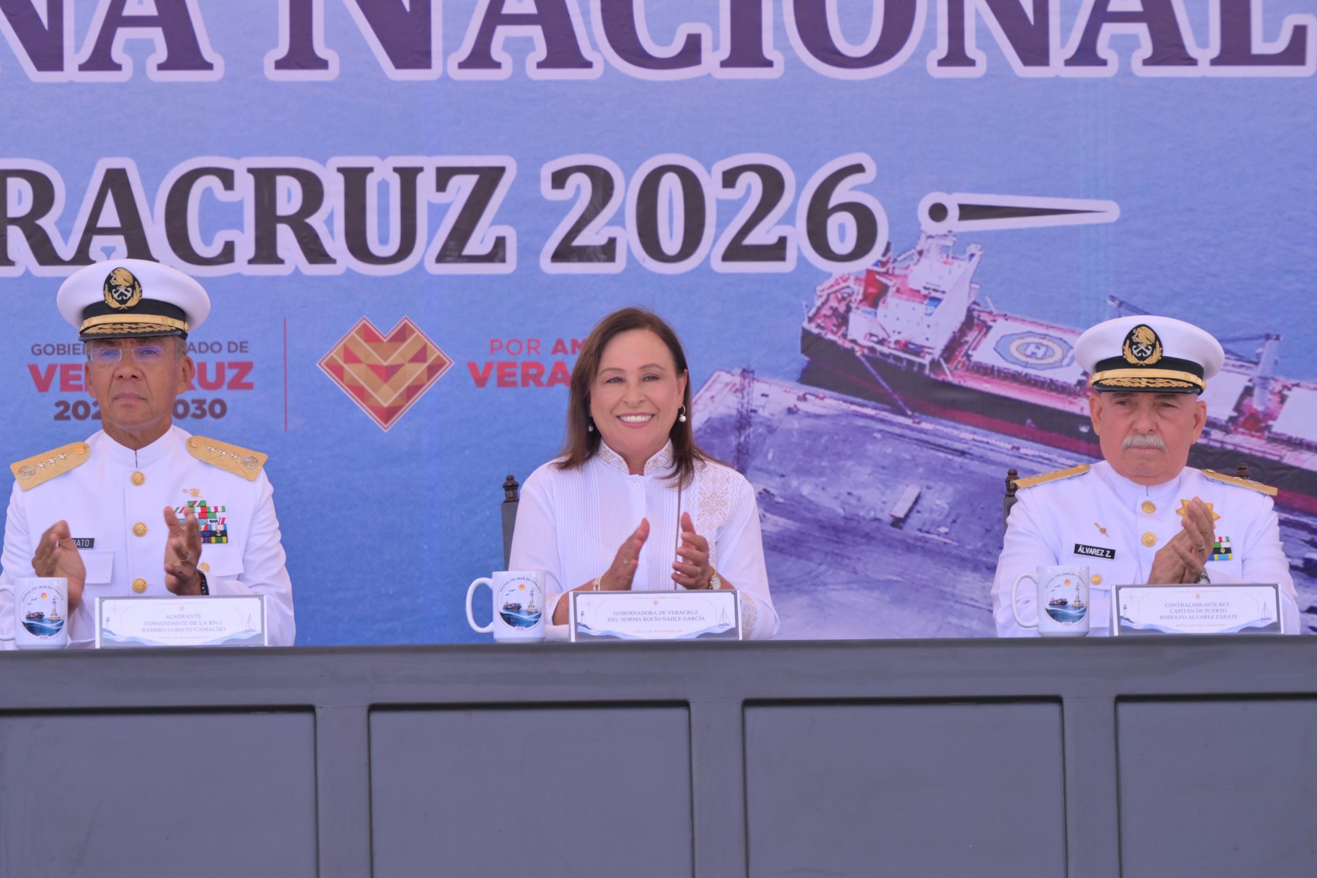 Gobernadora Rocío Nahle encabeza ceremonia conmemorativa por el Día de la Marina Nacional
