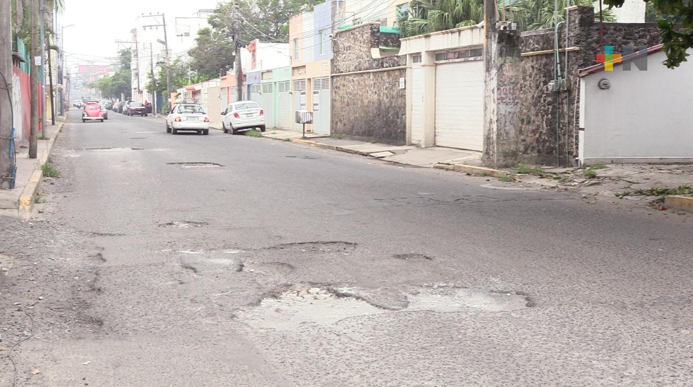 Malas condiciones de avenida Vía Muerta preocupa a vecinos de Boca del Río