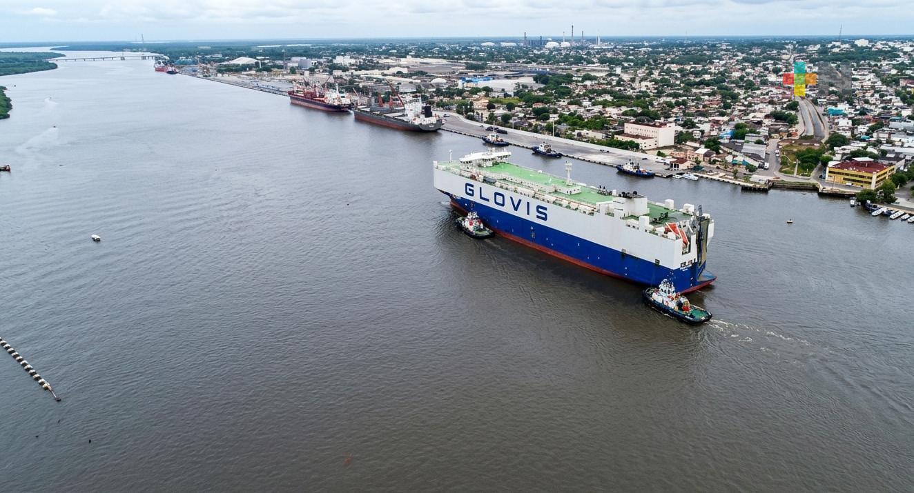Arriban 3 mil vehículos Hyundai a Coatzacoalcos por el Corredor Interoceánico