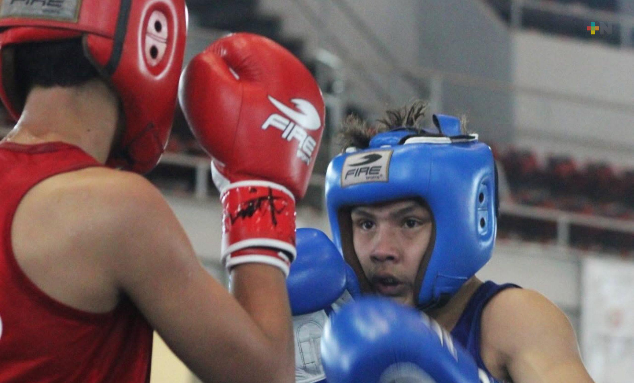 Continua la actividad del torneo «Guante de Oro» de boxeo