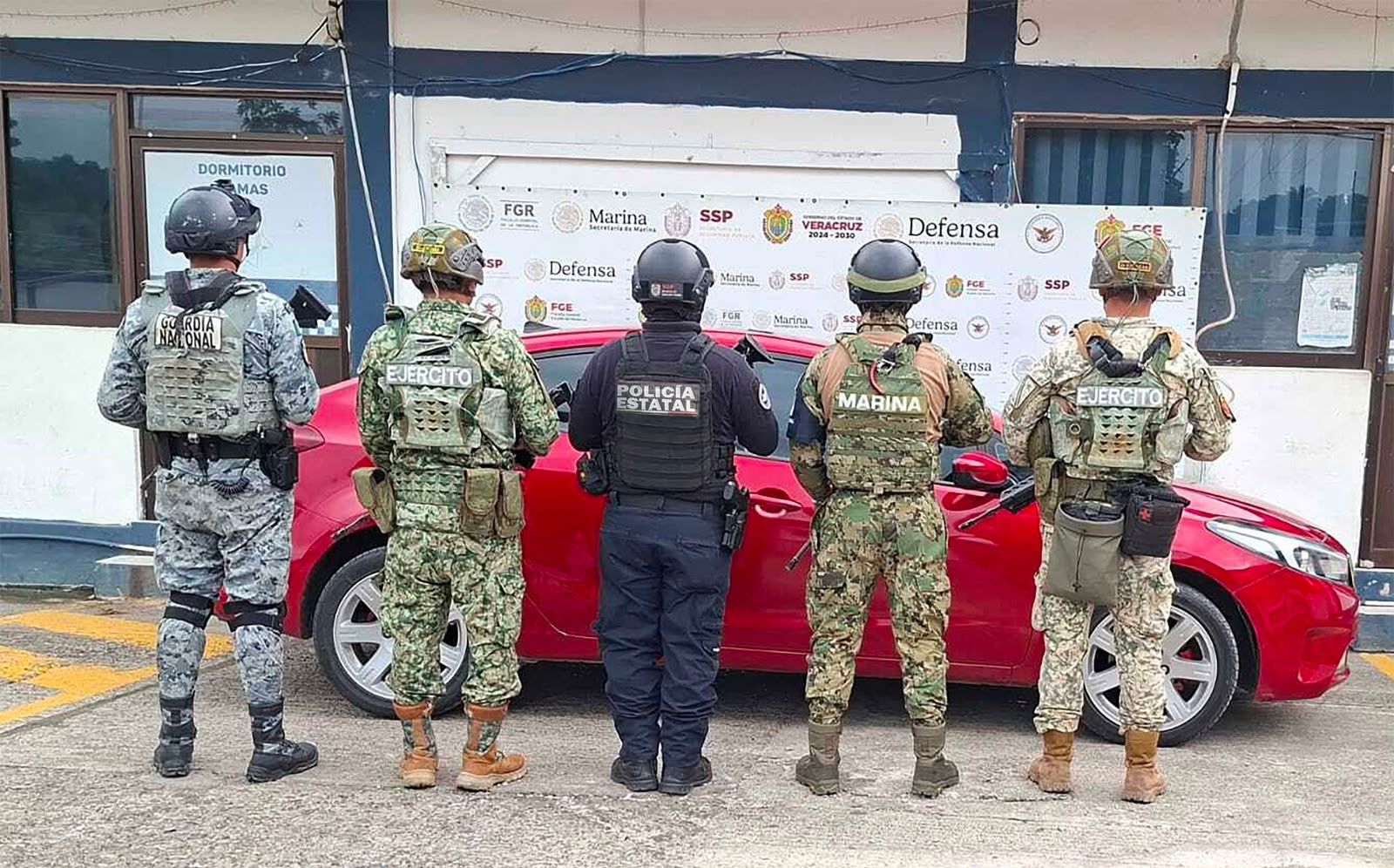 Recupera SSP 218 vehículos y detiene a 24 personas, durante acciones operativas en 21 municipios